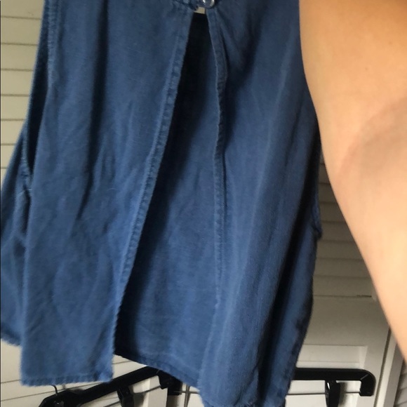 Top - Picture 2 of 2